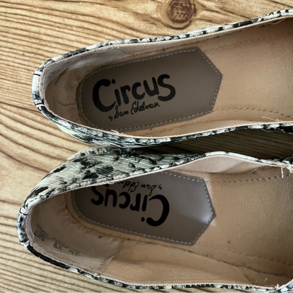 Circus Sam Edelman Laila Espadrille Flats Snakeskin Print Size 7.5 - Picture 12 of 14